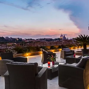 Navona Queen Rooftop Рим